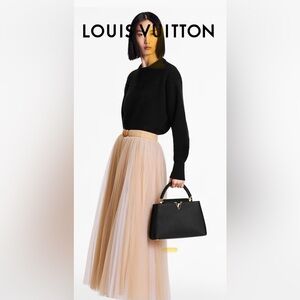 Louis Vuitton Capucines MM Black Shoulder Bag. NWT